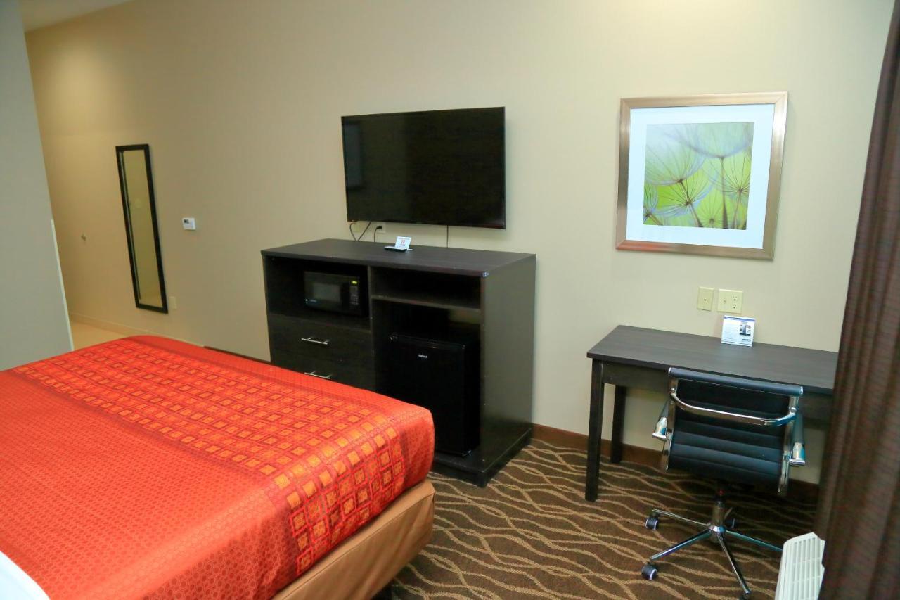 Americas Best Value Inn & Suites-Prairieville Екстер'єр фото