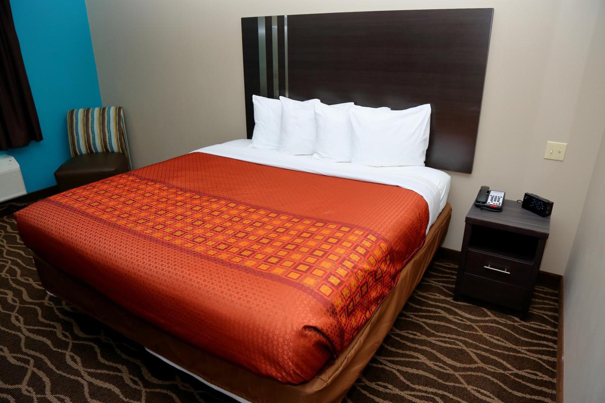 Americas Best Value Inn & Suites-Prairieville Екстер'єр фото