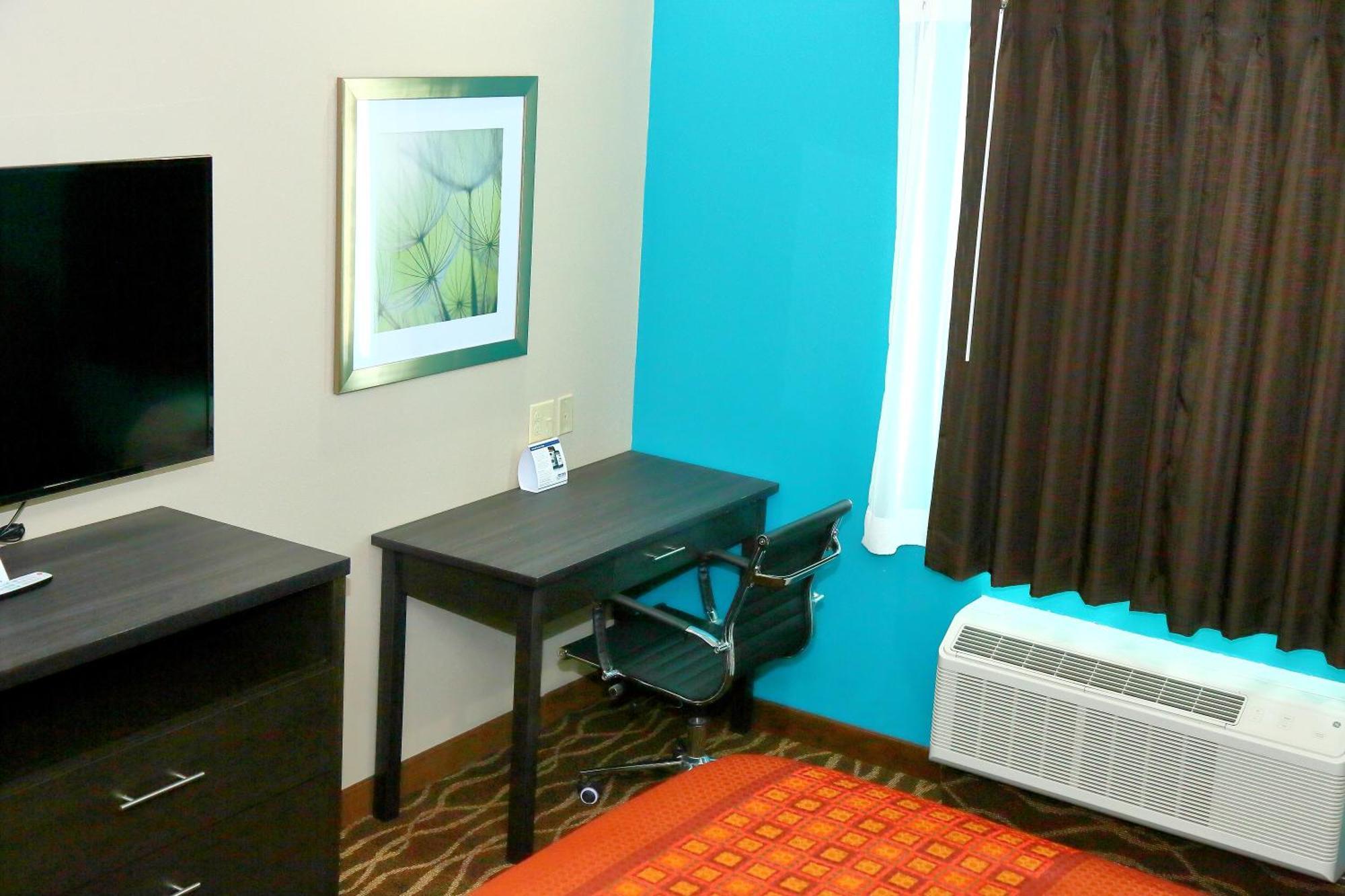 Americas Best Value Inn & Suites-Prairieville Екстер'єр фото