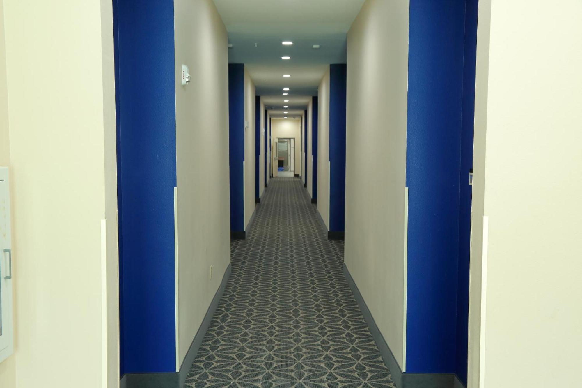 Americas Best Value Inn & Suites-Prairieville Екстер'єр фото