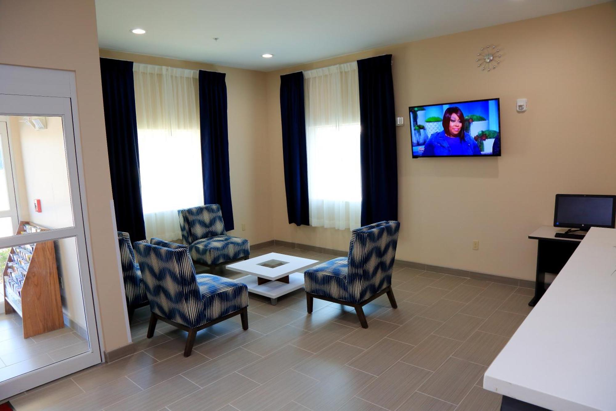 Americas Best Value Inn & Suites-Prairieville Екстер'єр фото